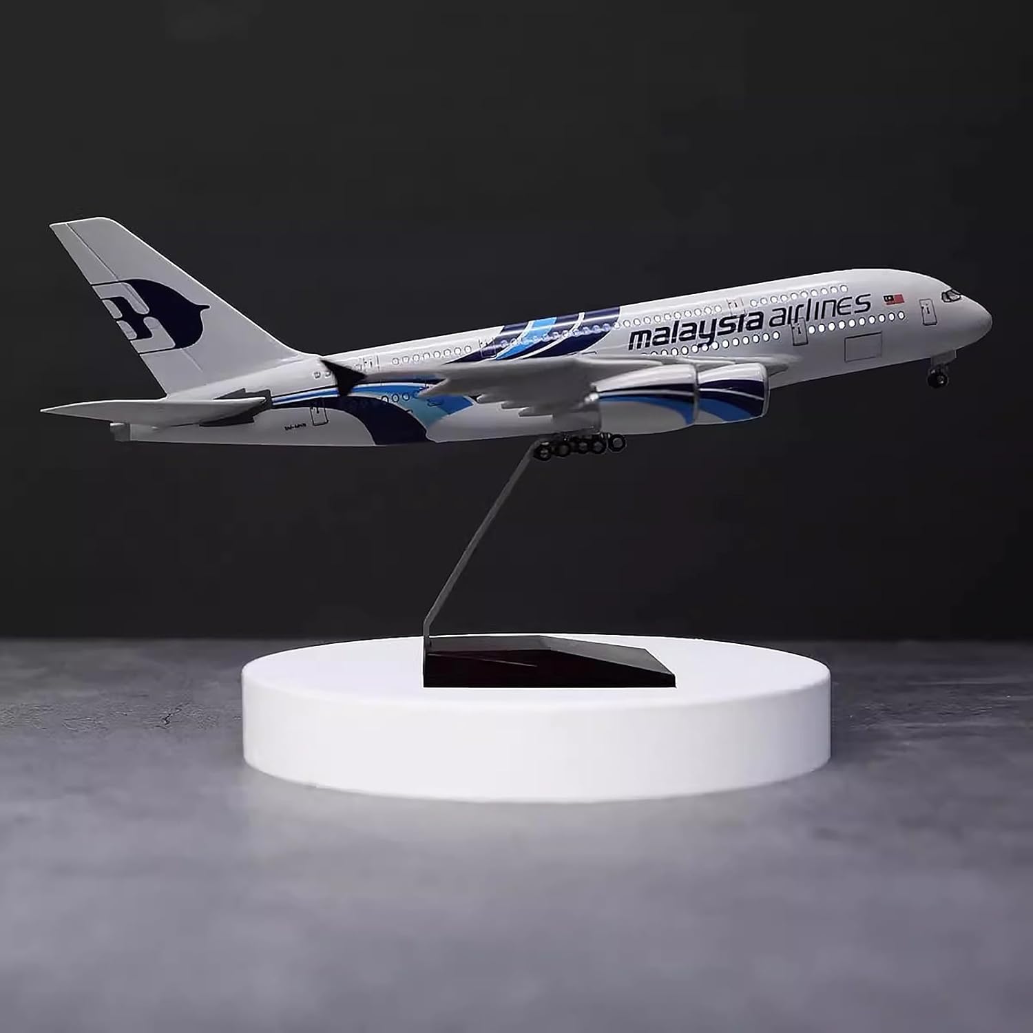 Escala 1:160 Malaysia Airlines - Model Airplane Plastic avaliação e preço